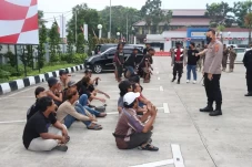 Polisi di Tangerang...