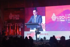 Anies Ajak Delegasi...