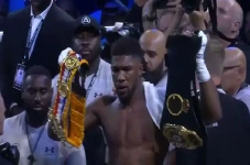 Frank Warren Kecam Eddie...