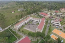 10 Sekolah Terbaik di...