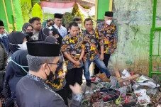 Isak Tangis Warnai Tabur...