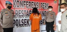 Ngamuk Istri Selingkuh,...