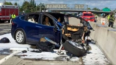 Mobil Listrik Berpotensi...