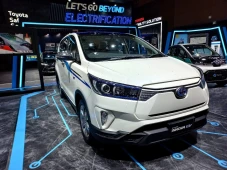 Jenis Mobil Listrik...