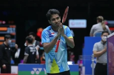 Chico Gagal ke Semifinal,...