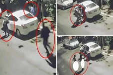 Terekam CCTV, 3 Perampok...