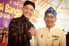 Survei LSI: Ganjar Kandidat...