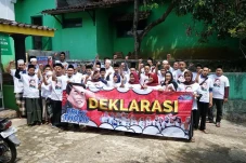 Relawan Sosialisasikan...