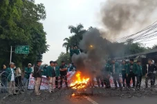 Demo Tolak Kenaikan...