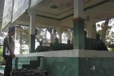Kisah Misteri Makam...