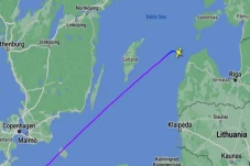 Dicegat Jet Tempur NATO,...