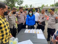 Puluhan Perwira Polres...
