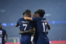 Hasil PSG vs Juventus:...