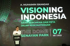 Luncurkan Buku Visioning...