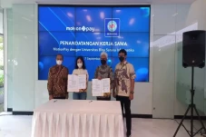 Teken MoU dengan Universitas...