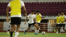 Shin Tae-Yong Boyong...