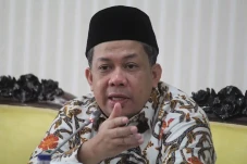 Fahri Hamzah Sebut Ada...