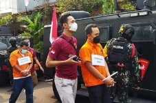Bripka RR Ajukan Diri...