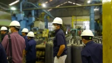 Kembangkan Tabung LNG...