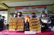 Jual 16 Ekor Burung...