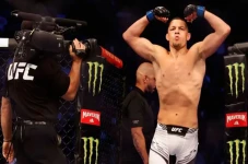 Conor McGregor Sindir...
