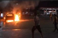 Minibus Terbakar di...
