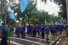 Tolak Kenaikan Harga...