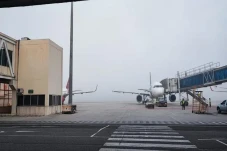 Berkabut, 7 Penerbangan...