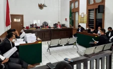 Jaksa KPK Tuntut Bupati...