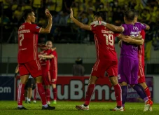 Ada Kendala, Borussia...