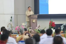 Prabowo Tegaskan Pembangunan...
