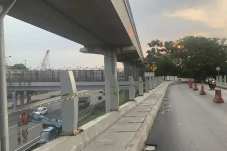 Pagar Jembatan Baru...