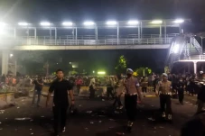 Demo Ricuh Mereda, Pengunjuk...
