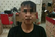 Dukun Palsu Pengganda...