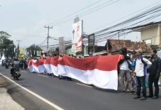Buruh di KBB Gelar Long...
