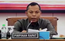 Viral Tak Hafal Pancasila,...