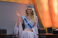 Miss World 2021 Karolina...