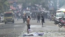 Demo Sengketa Lapangan...