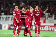 Hasil Persis Solo vs...