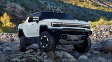 Pikap Listrik GMC Hummer...