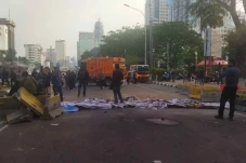 BEM SI Bubarkan Diri,...