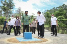 Kunjungi Titik Nol IKN,...