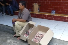 Uang Tabungan Ludes...