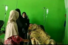 Heroik! Ibu Muda Hamil...