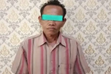 Sakit Hati Istri Digoda,...