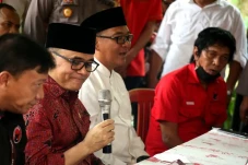 PDIP Gelar Pengobatan...
