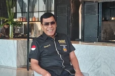 Peretas Bjorka Jadi...