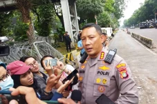 Polisi Bacakan Ayat...