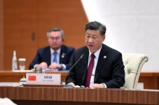 Presiden China Peringatkan...