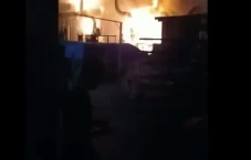 Pabrik Kayu Terbakar,...